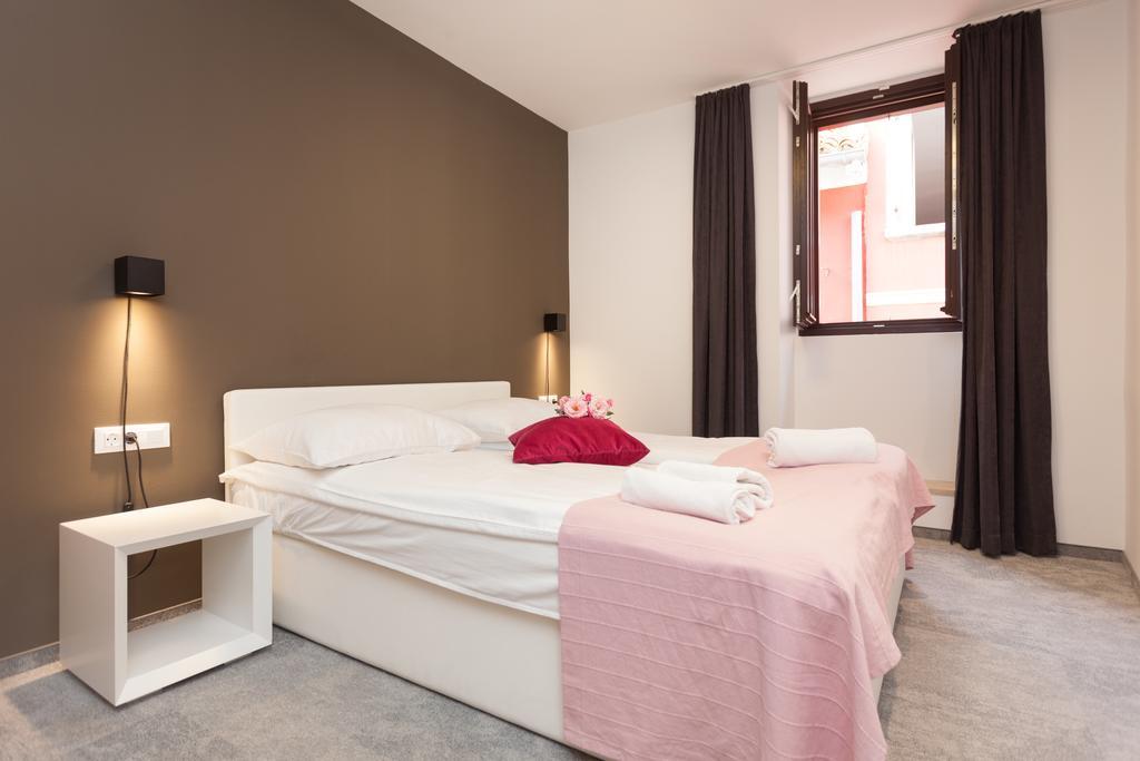 Castrum Couette-café Rovinj