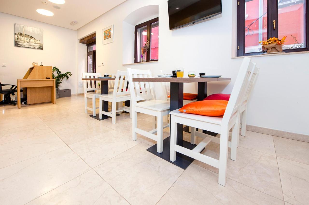 Castrum Couette-café Rovinj